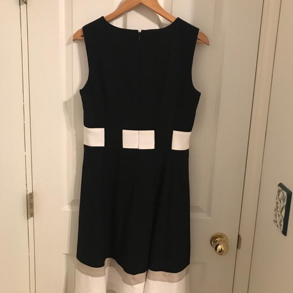 Calvin Klein dress size 8 - Picture 3 of 4